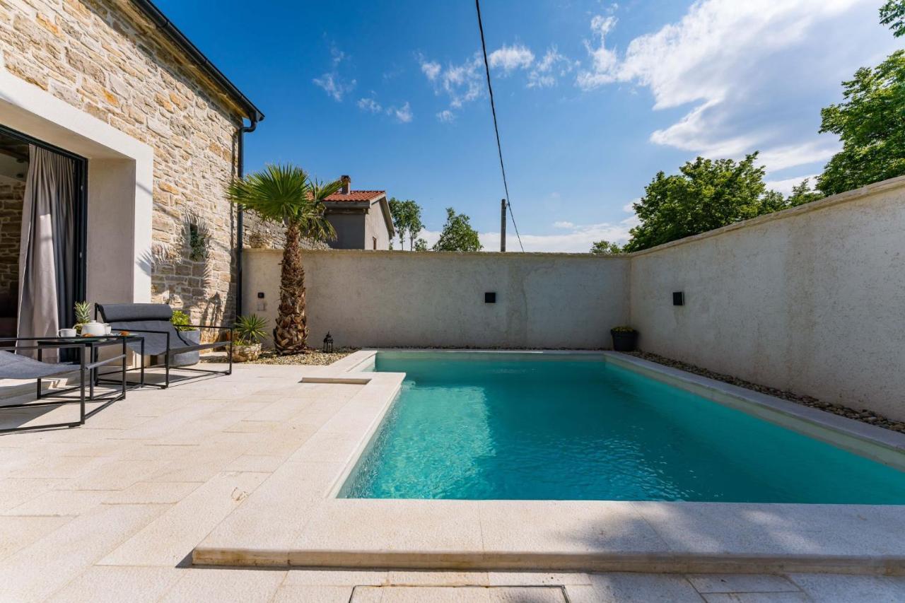 Stone House With Pool Poeta Villa Pridraga Екстериор снимка